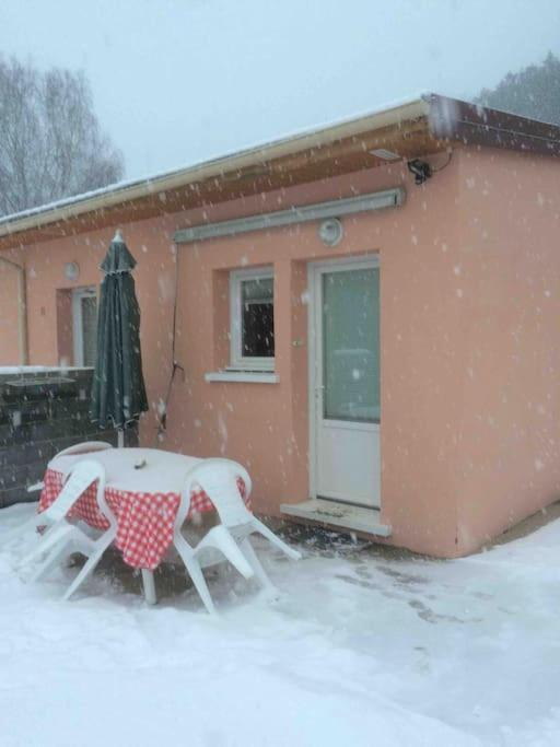 퐁지보 Le Coin Tranquille Au Pied Du Puy De Dome 아파트 외부 사진